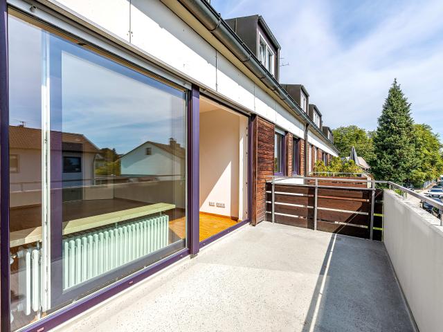 Ideal geschnittene, sanierte und ruhige 3,5 Zimmer Wohnung in Hadern