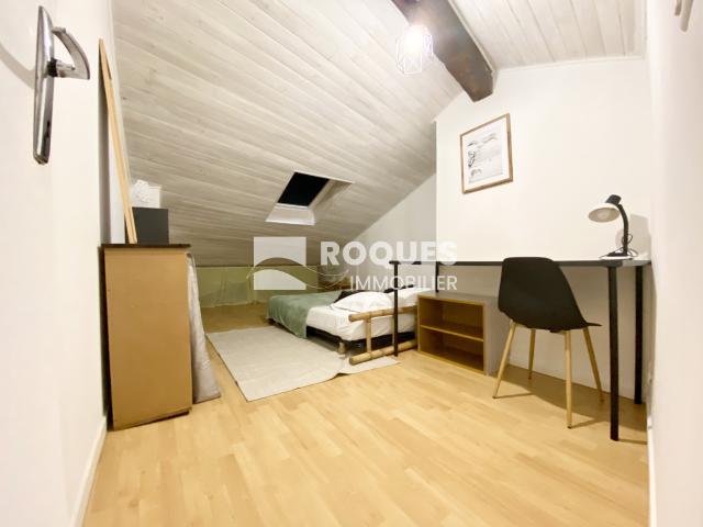 Duplex F2 vendu loué et meublé Dernier étage à MILLAU