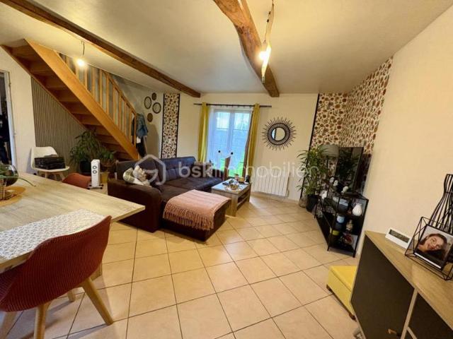 Idéal Investisseur: Ensemble immobilier vendu loué + grand terrain constructible