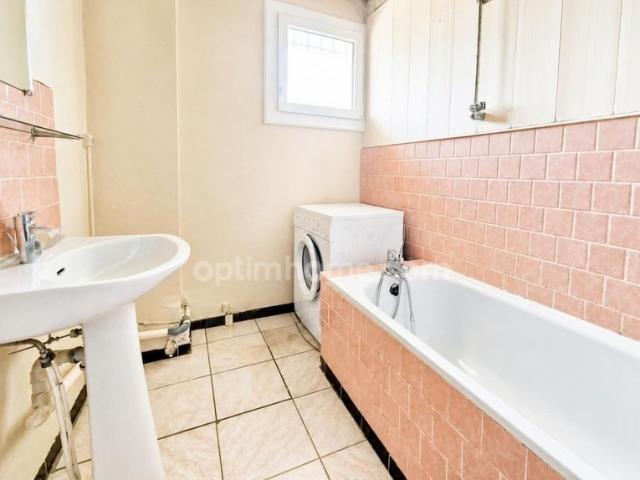 Idéal Investisseur ! Ensemble Immobilier de 200 m² 2 Maisons – Forte Rentabilité, Maison à vendre 9 pièces Proche de BARBEZIEUX SAINT HILAIRE 16