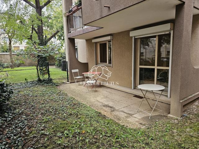 Idéal investisseur. T3 + Box bail professionnel 64m² Lyon
