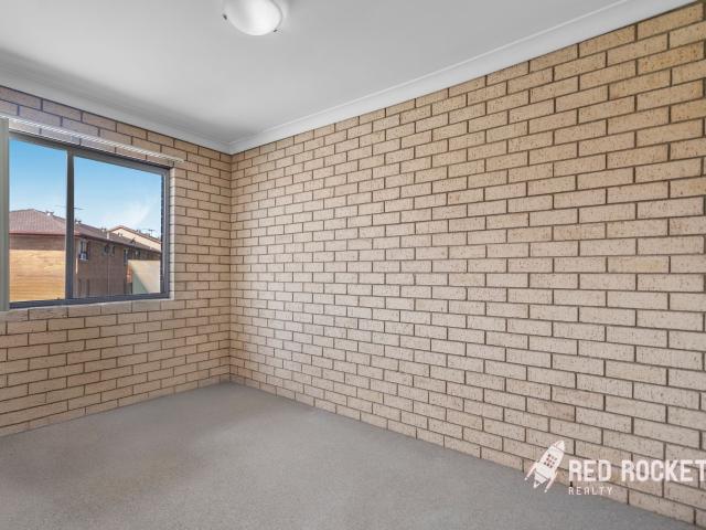 Ideal investment or first home in the heart of beenleigh!