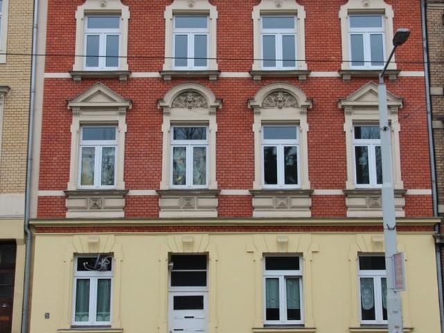 IDEAL kleine 2 Raum Wohnung mit Einbauküche und Balkon