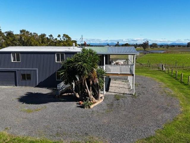 Ideal Lifestyle Living With Beautiful Rural Views