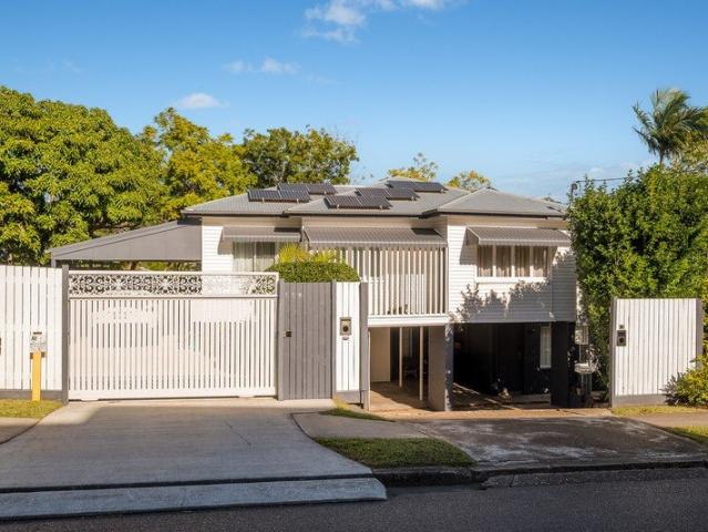 Ideal location with dual living opportunity