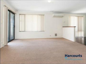 IDEAL LOCATION WITH 4 BEDROOMS AND 2 BATHROOMS