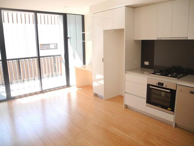 IDEAL LOCATION CLOSER TO THE CITY