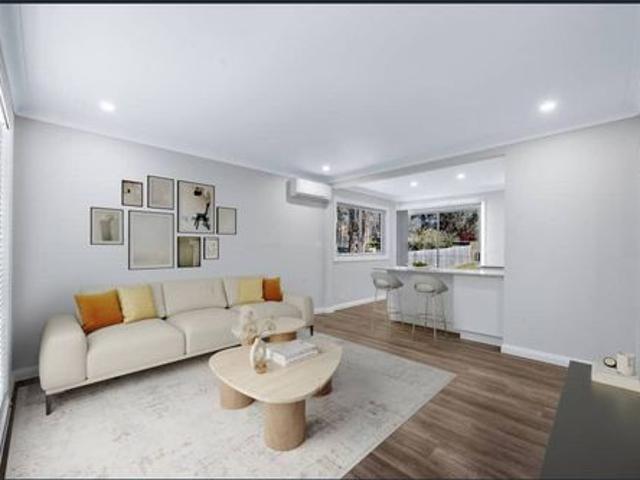 IDEAL LOCATION FOR FAMILY LIVING!