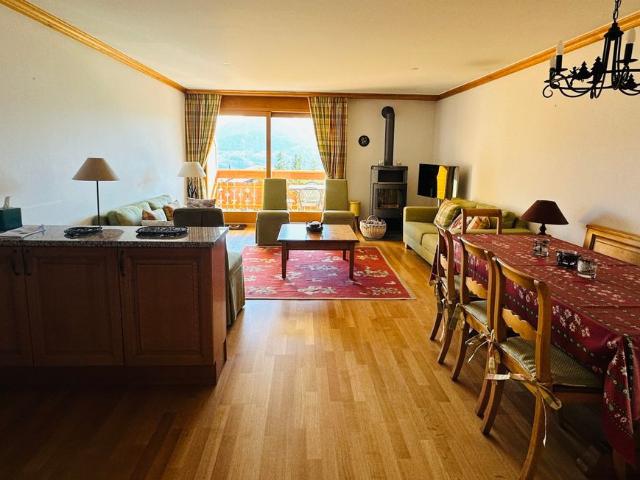 Ideal location for this 4.5 room apartment