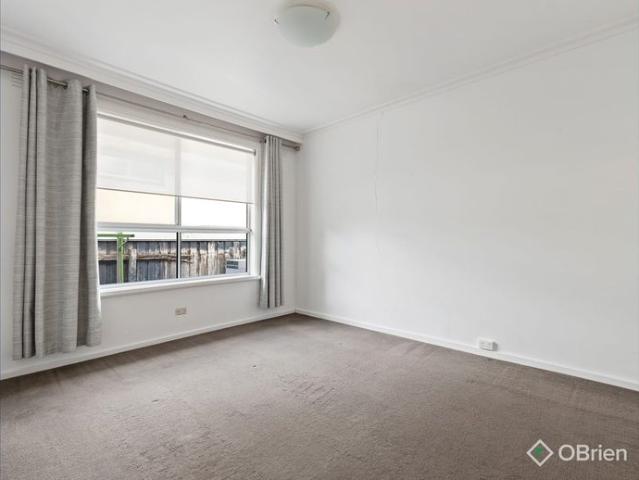 Ideal Location Fresh & Bright