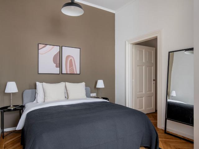 Ideal Margareten 1BR w/ Elevator, Furnished, Vienna Amsterdam Apartments for Rent