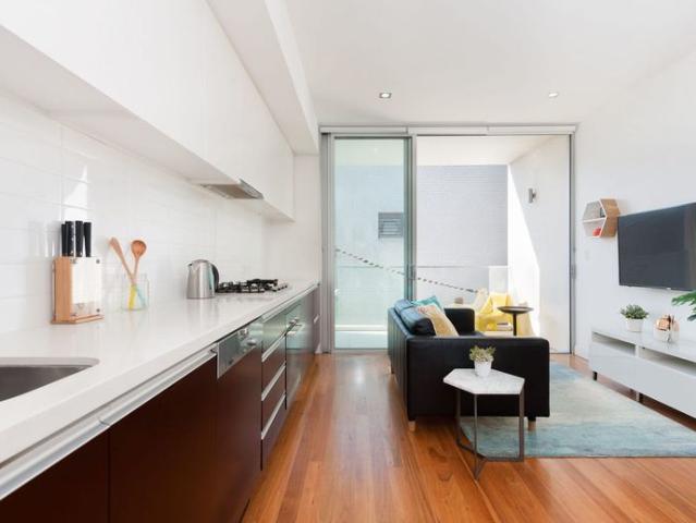 Ideal One Bedroom Apartment, Cosmopolitan Lifestyle, Luxury Boutique Living In The Heart Of Neutral Bay Village