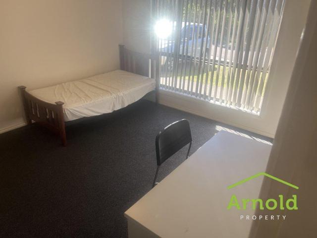 IDEAL STUDENT ACCOMMODATION!