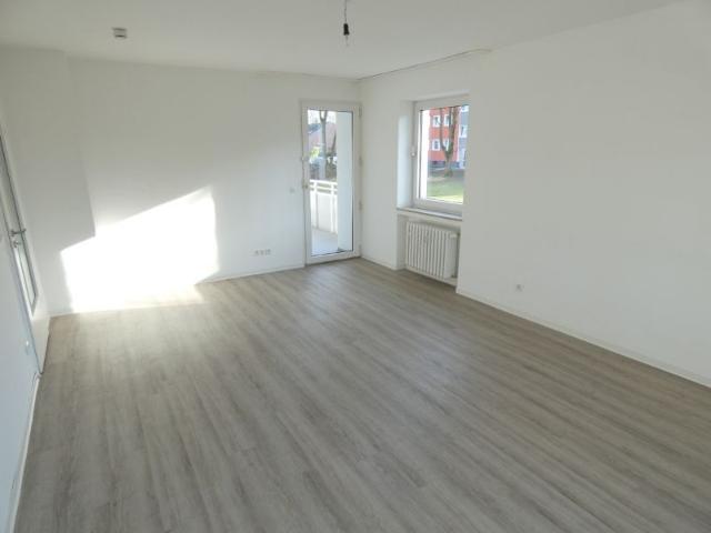 Ideale 3 Zimmer Wohnung mit Balkon – *komplett modernisiert