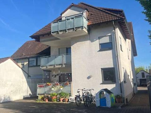 Ideale Kapitalanlage: vermietete 2 ZKB Wohnung im 5 Familienhaus!