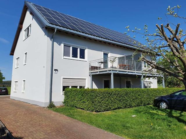 Ideale Kapitalanlage! Neuwertige DG Wohnung mit EBK in Breit