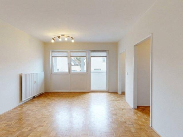 Ideale Starter und Anlagewohnung | neue Fenster und Türen | 1 Zimmer 32 m² + verglaste Loggia | begehrte Lage
