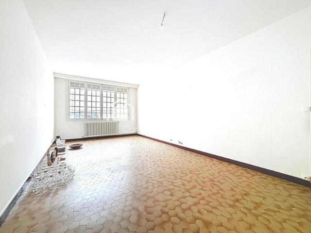 Maison en pierre 110 m² – Centre ville de Castillon la Bataille – 3 chambres – Jardin
