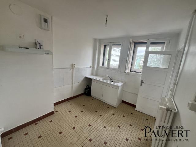 IDEALEMENT SITUEE, APPARTEMENT T3 2EME ETAGE DANS UNE COPROPRIETE A LA POINTE ENERGETIQUE !
