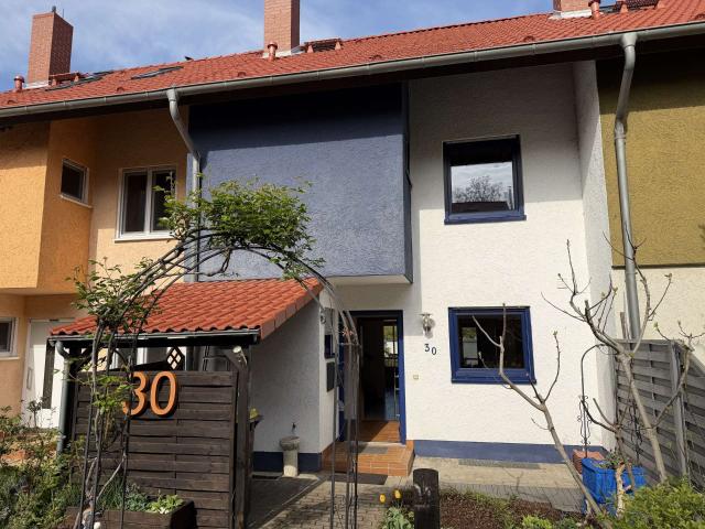 Ideales Familien Reihenhaus mit Garten und Garage in ruhiger Lage!