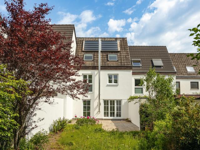Ideales Zuhause für Familien hochwertig modernisiert mit Raum für individuelle Gestaltung