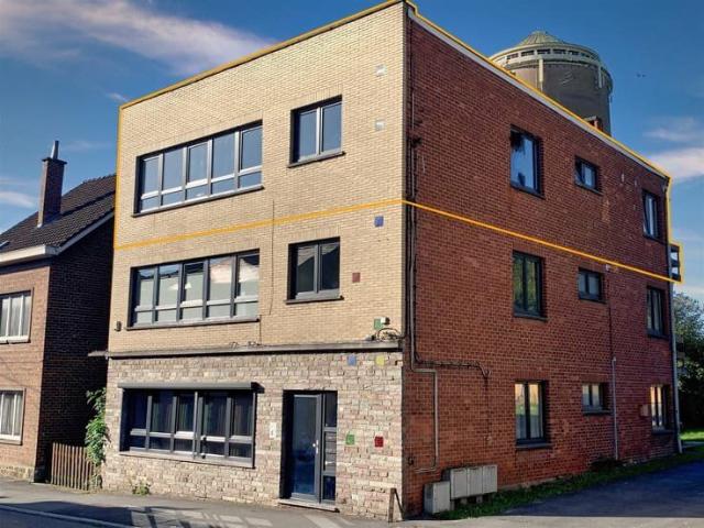 Ideally Located 2 Bedroom Apartment