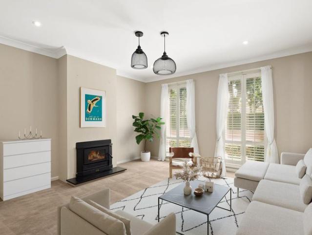 Ideally located 5 Bedroom family home