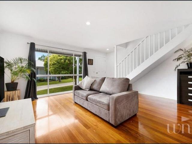 Ideally located Coastal Unit