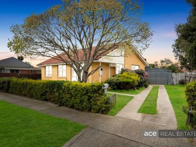 Ideally located beside tranquil parklands