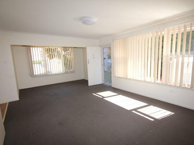IDEALLY LOCATED IN NELSON BAY CBD