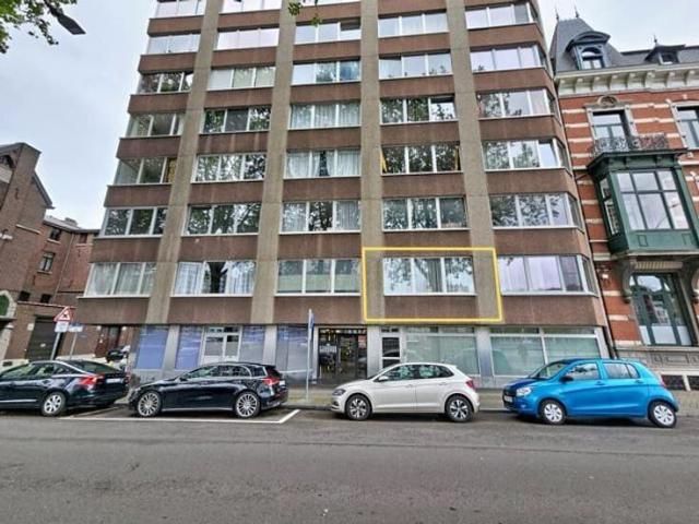 Ideally Located Studio on Quai G. Kurth