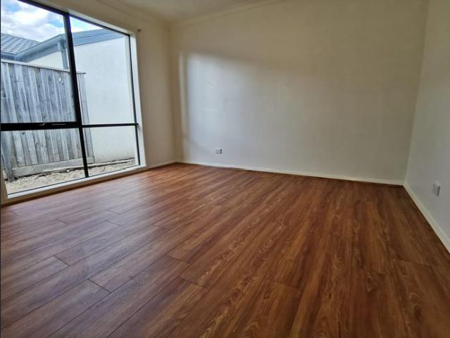 Ideally located, perfect and comfortable 3 bedroom home!