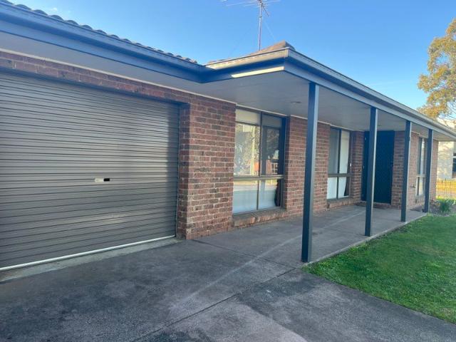 IDEALLY LOCATED TWO BEDROOM UNIT