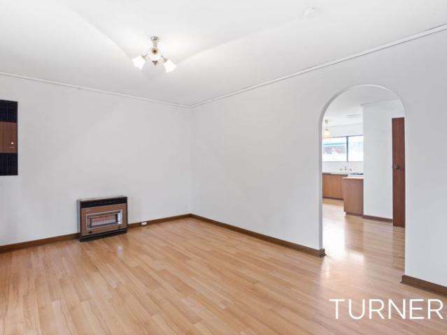 Ideally Situated 2 bedroom unit in small group