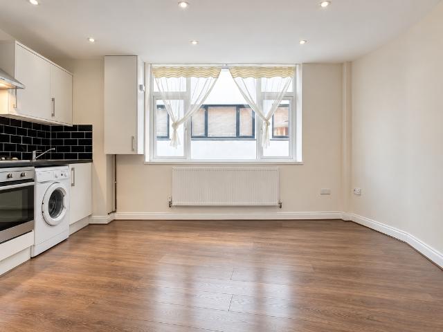Idenden House, Medway Street, Maidstone ME14, 1 bed flat to rent, £1,025 pcm | PrimeLocation