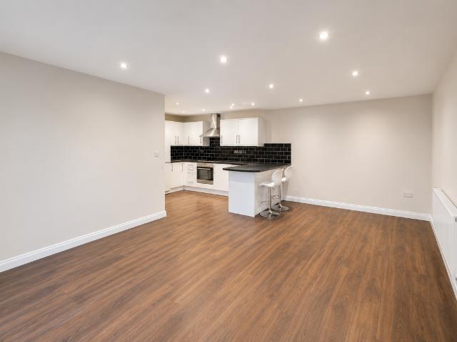 Idenden House, Medway Street, Maidstone ME14, 2 bed flat to rent, £1,200 pcm | PrimeLocation