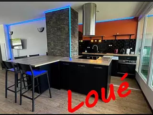 Idron 64320 Location appartement 3 pièces t3 au dernier étage terrasse