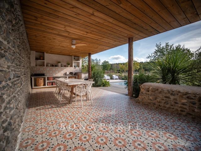 Idron Propriété de caractère rénovée, climatisée avec pisc. 302m² Idron