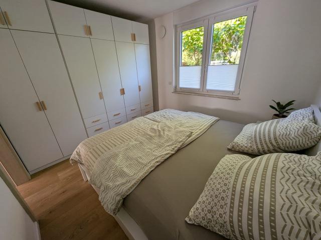 Idyll by the water & with its own garden within walking distance of S Adlershof, Berlin Amsterdam Apartments for Rent