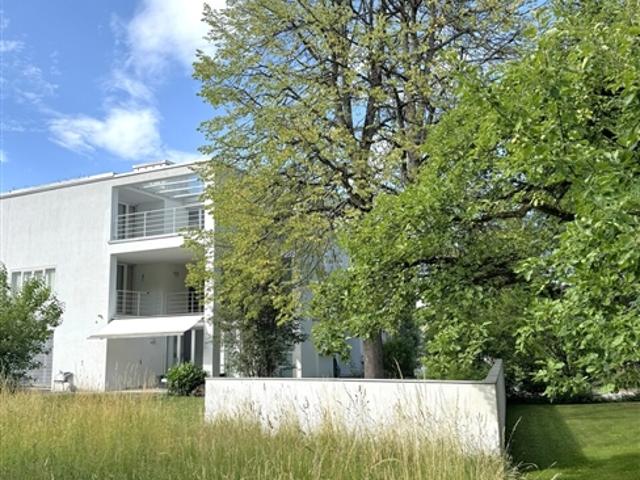 Idylle und Grosszügigkeit – 7 Zimmer Einfamilienhaus mit Garten und Dachterrasse