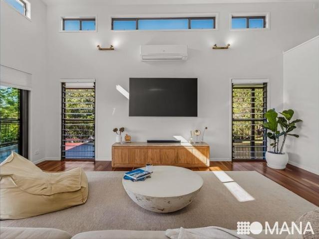 Idyllic Coastal Family Home When Home is Your Sanctuary