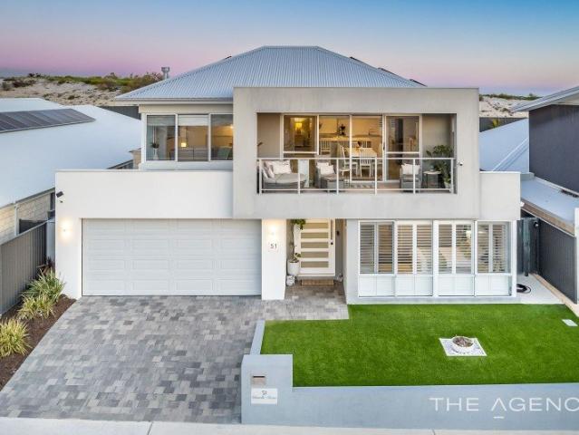 Idyllic Coastal Retreat