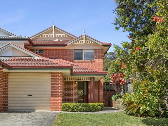 Idyllic family townhouse in a coveted location