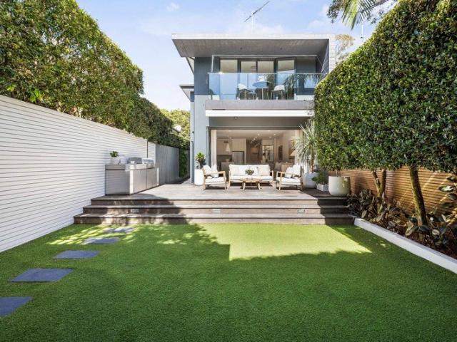 Idyllic Family Home on Level Land with North Rear Garden