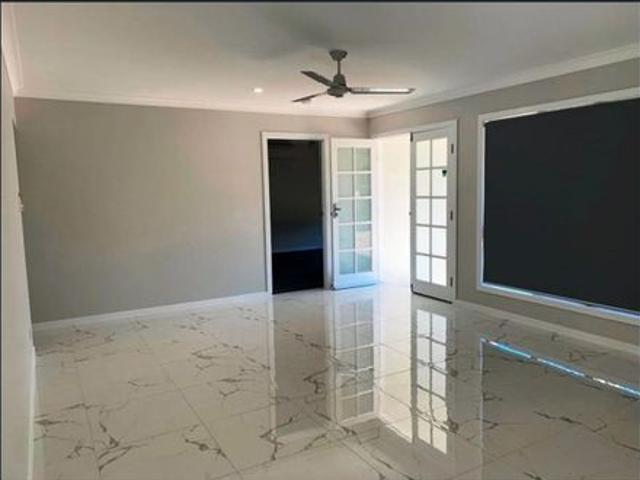 Idyllic Family Home in Idalia!
