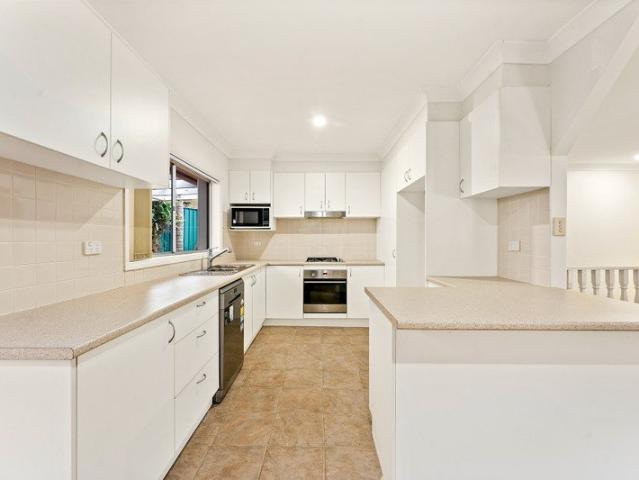 Idyllic Family Lifestyle in Leafy Foothills