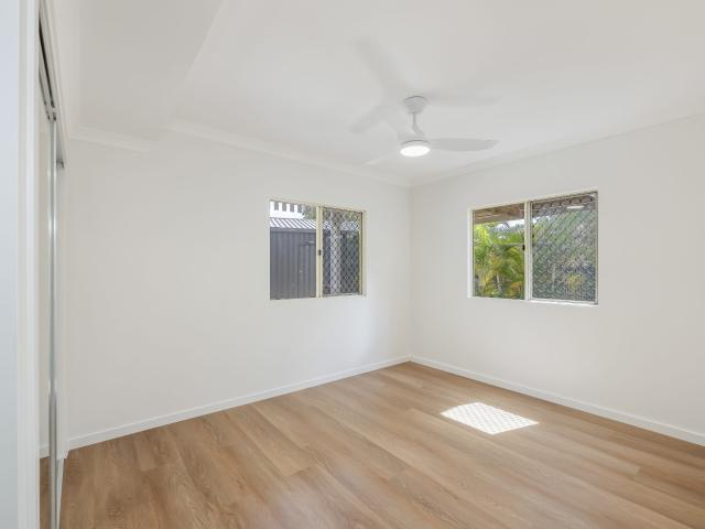 Idyllic home on half acre a stones throw from the beach