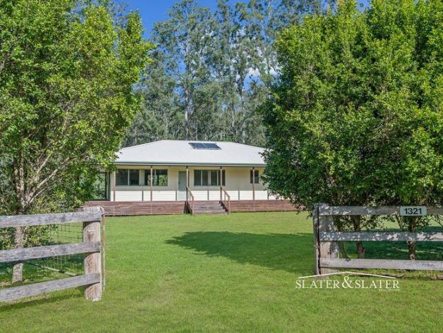 Idyllic rural lifestyle on eight acres with absolute Wilson River frontage