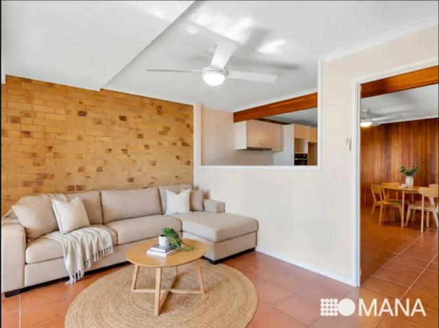 Idyllic Unit Living with Clunes Country Charm