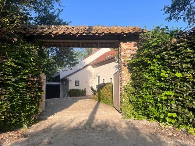 IDYLLIC 19th century country house, in nature reserve
